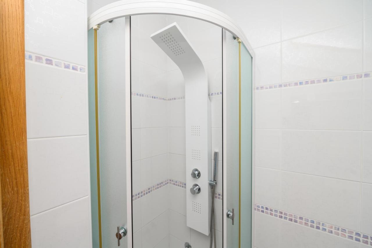 Apartmani Loreta مالي لوشينغْ المظهر الخارجي الصورة