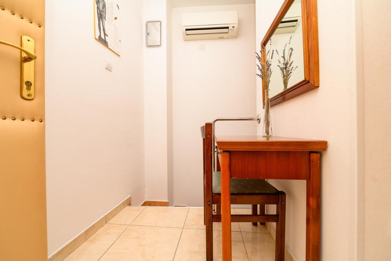 Apartmani Loreta مالي لوشينغْ المظهر الخارجي الصورة