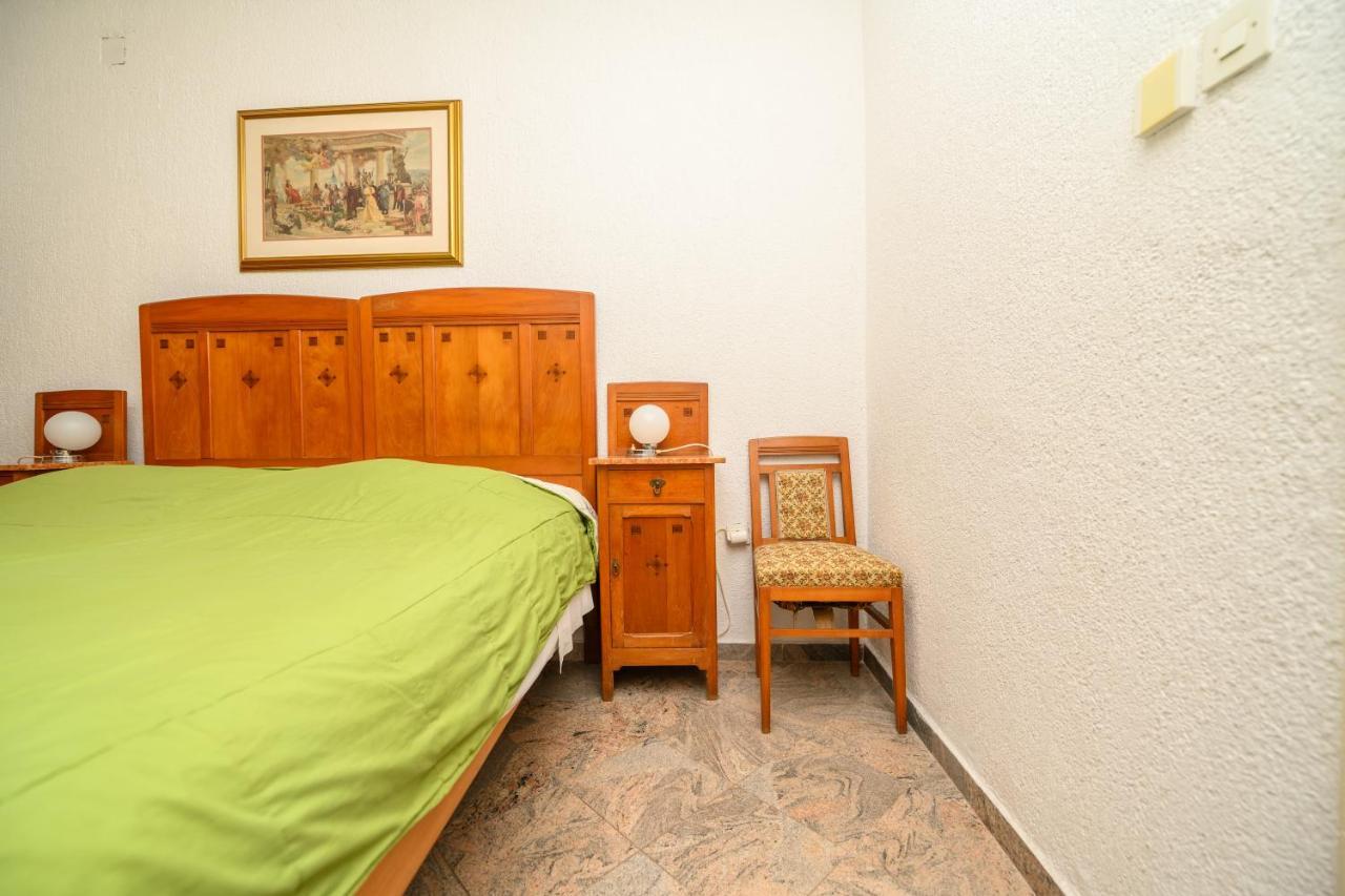 Apartmani Loreta مالي لوشينغْ المظهر الخارجي الصورة