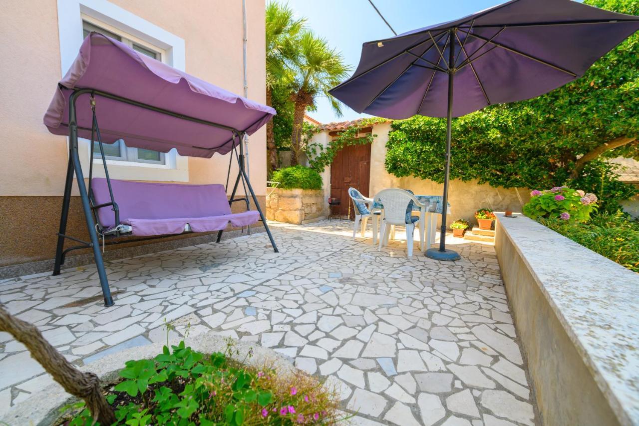 Apartmani Loreta مالي لوشينغْ المظهر الخارجي الصورة
