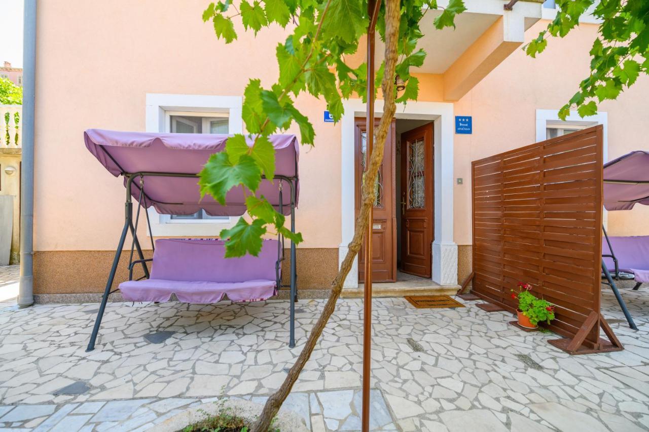 Apartmani Loreta مالي لوشينغْ المظهر الخارجي الصورة