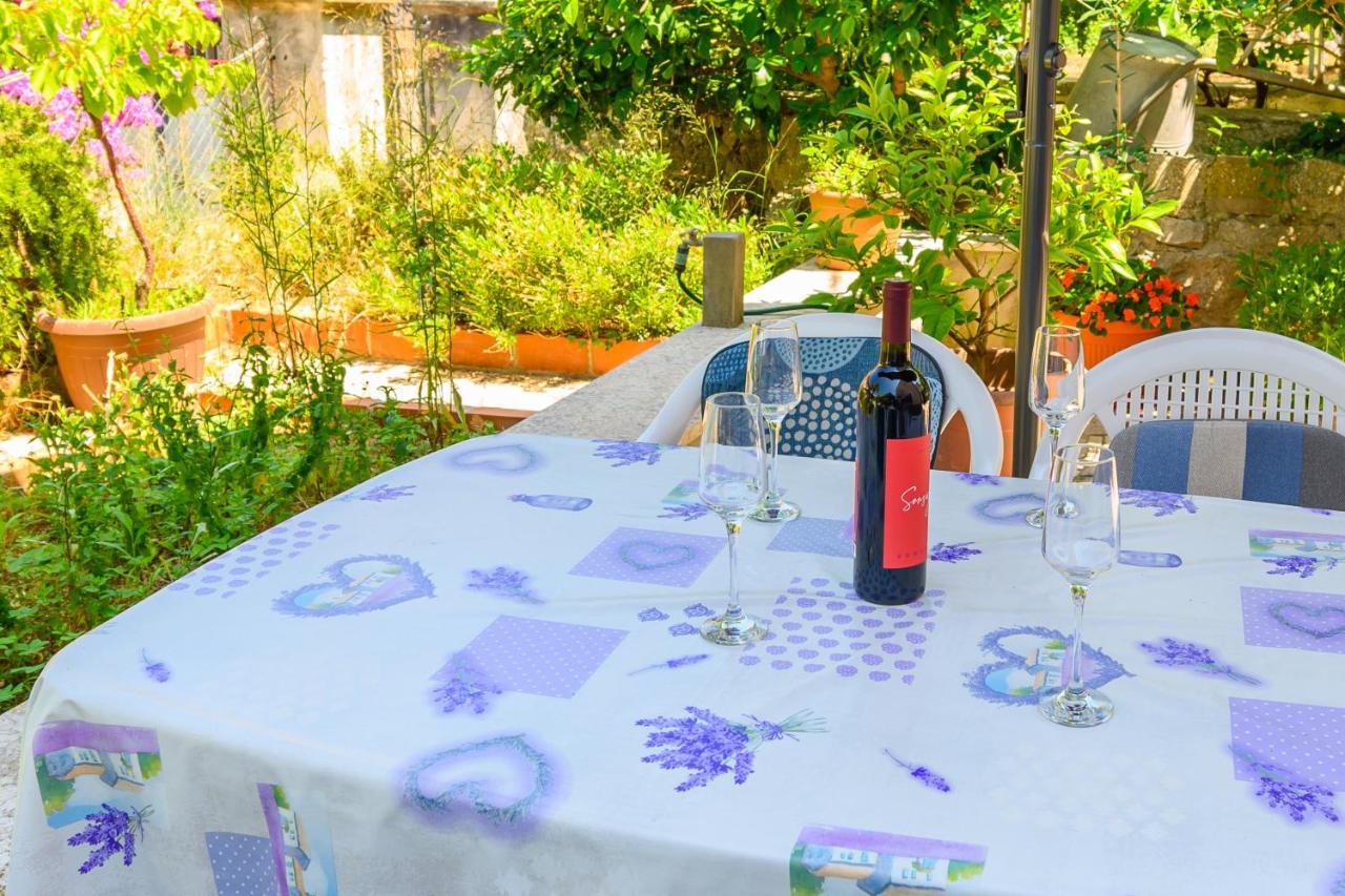 Apartmani Loreta مالي لوشينغْ المظهر الخارجي الصورة