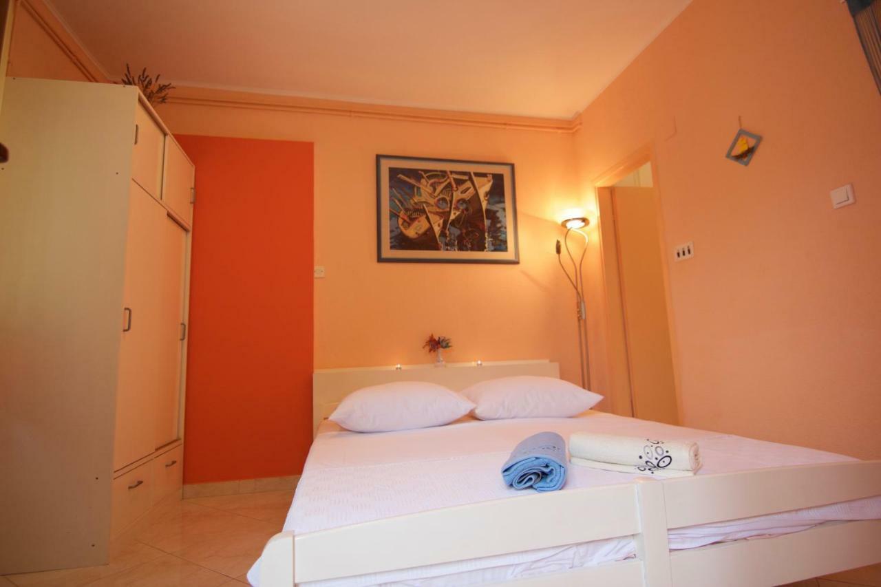 Apartmani Loreta مالي لوشينغْ المظهر الخارجي الصورة